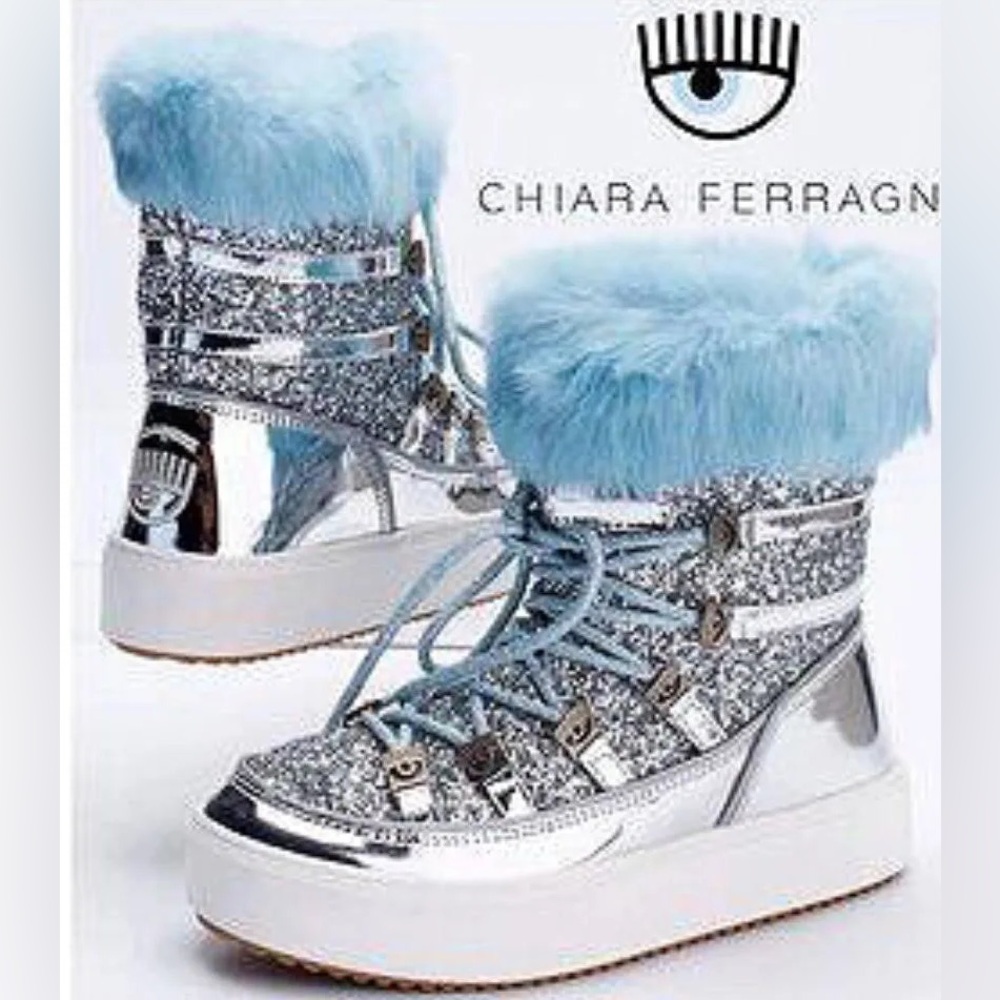 Chiara Ferragni Glittery Blue Boots with White Fur Trim